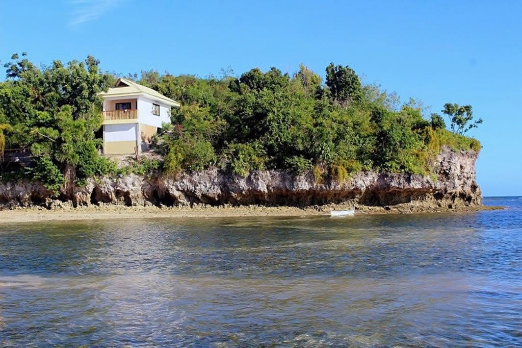Thresher Cove Dive Resort Malapascua-sziget Kültér fotó